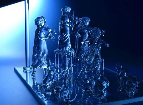 Скульптура «Маленькая Ночная Серенада» из стекла — красивый подарок