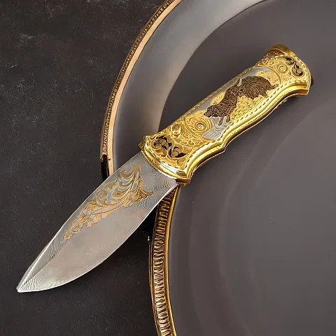 Дамасский складной нож «Собаки» — красивый подарок