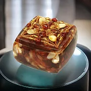 Подарочная шкатулка из янтаря для мелочей — фотография 1