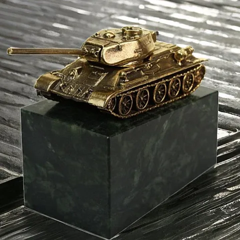 На память: Статуэтка «Танк», 50×120×93 мм