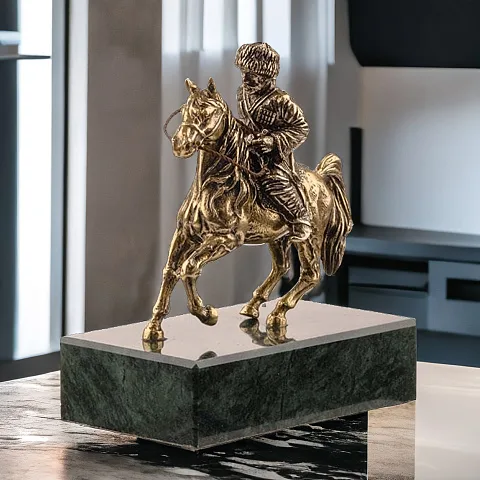 Подарочная статуэтка «Наездник» из бронзы