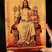 На память: Авторская икона "Вседержитель на троне" — фотография 1